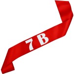 Czerwona szarfa z oznaczeniem klasy